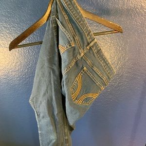 Hollister Skinny Jeans - Size 7 💙